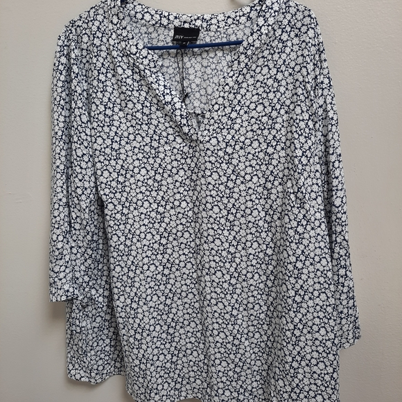 Navy Floral Print Women's Top - Picture 1 of 7